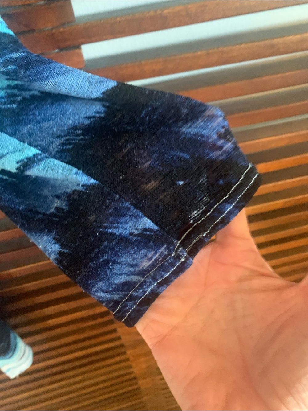 Blue Black Wave-Print V-Neck Top - Picture 5 of 8